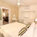 Lejlighed Luxury Maisonette *