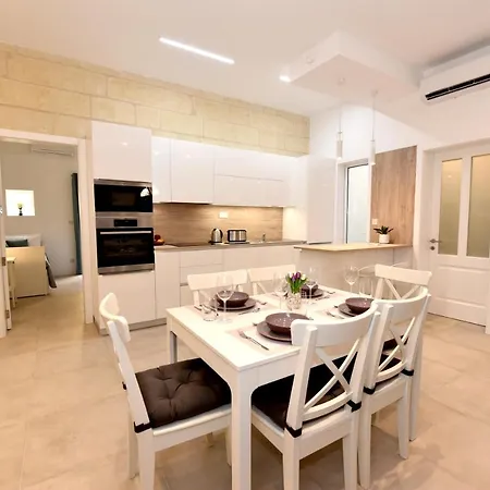 Luxury Maisonette Lejlighed